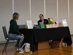lloyd_reads_014